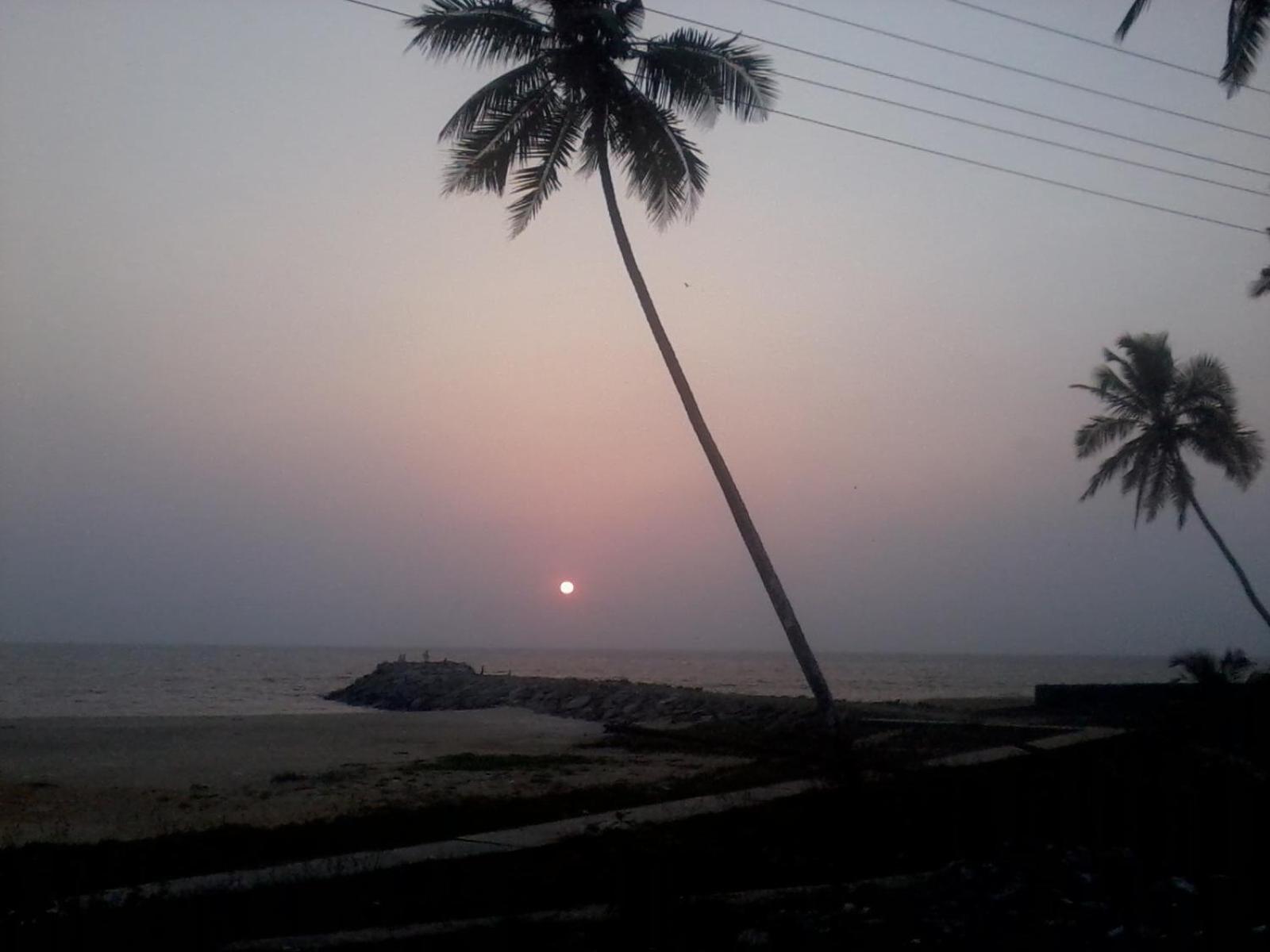 Kappad Beach Resort Chemancheri Exterior photo