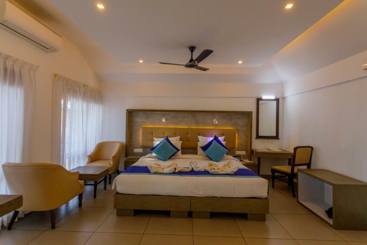 Kappad Beach Resort Chemancheri Exterior photo